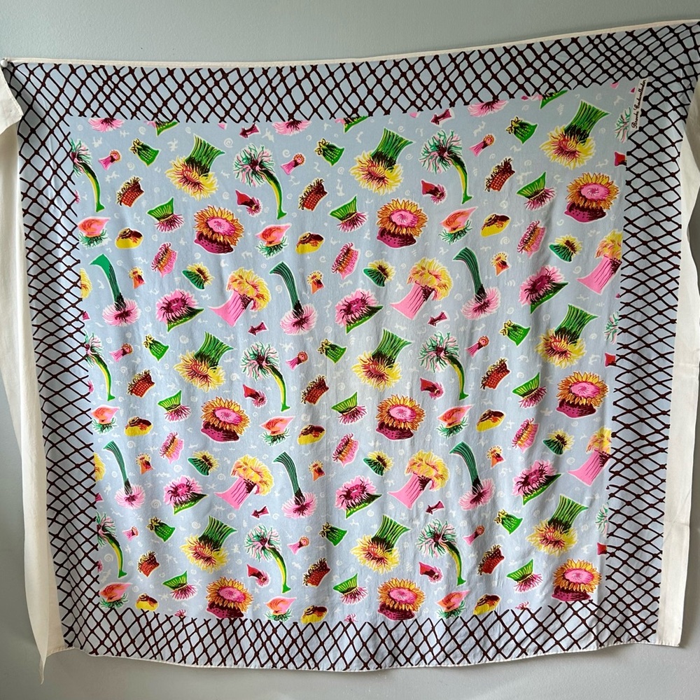 VINTAGE BROOKE CADWALLADOR fine silk scarf (large 33x40”) RARE~ ⭐️⭐️⭐️ GORGEOUS